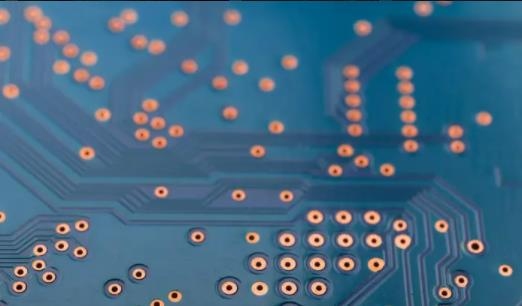 Detailed explanation on the need to use core vias in PCB design